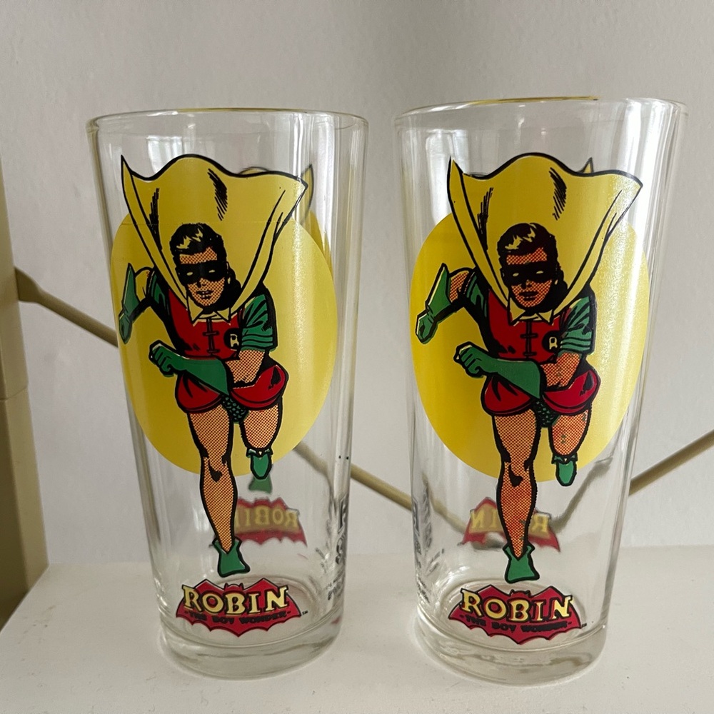 Vintage 1970s Pepsi Robin Superhero Glass Set Retro Kitchen Dining Ware